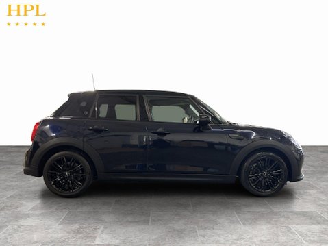 Mini Hatch 1.5 Cooper Exclusive Hatchback 5dr Petrol Steptronic Euro 6 (s/s) (136 ps) 8