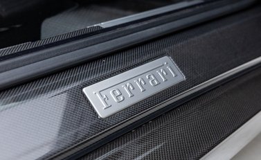 Ferrari F430 SCUDERIA SPIDER 16M 32