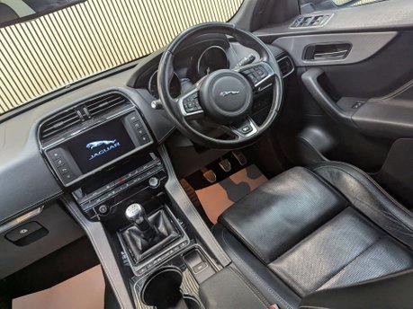 Jaguar F-Pace 2.0 F-Pace R-Sport AWD D 4WD 5dr 55