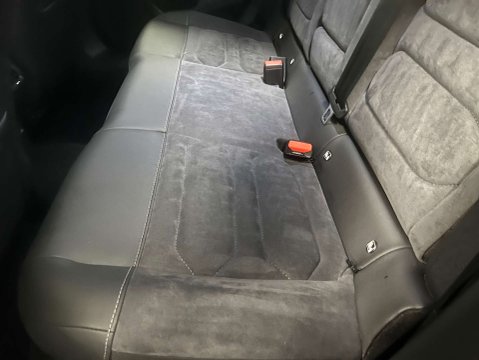 Citroen C4 X e-C4 X Shine + 4dr 24