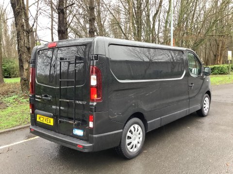 Renault Trafic 2.0 dCi ENERGY 30 Business+ LWB Standard Roof Euro 6 (s/s) 5dr 3