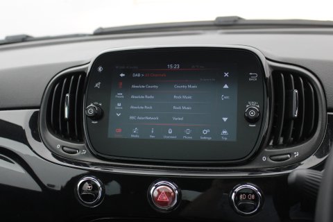 Fiat 500 3dr 1.0 Mild Hybrid Top 11