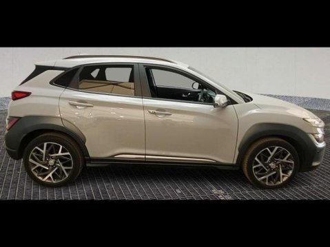 Hyundai KONA GDI PREMIUM 4