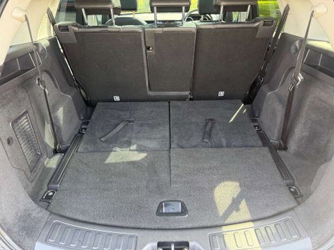 Land Rover Discovery Sport 2.0 Discovery Sport Black HSE SD4 Auto 4WD 5dr 22