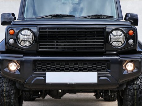 Fully bespoke exterior styling and seating packages for the iconic Suzuki Jimny (2019+) from SEEKER 13