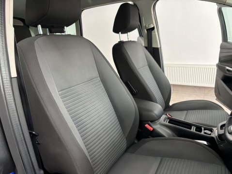 Ford C-Max 2.0 TDCi Titanium Powershift Euro 6 (s/s) 5dr (Nav) 22