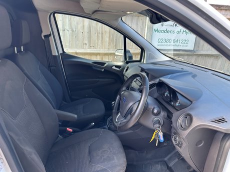 Ford Transit Courier TREND 1.5 TDCI 5dr 12