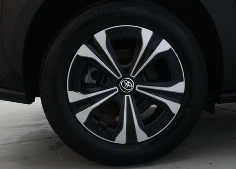 Toyota BZ4X 71.4kWh Motion SUV 5dr Electric Auto (11kW OBC) (204 ps) 15