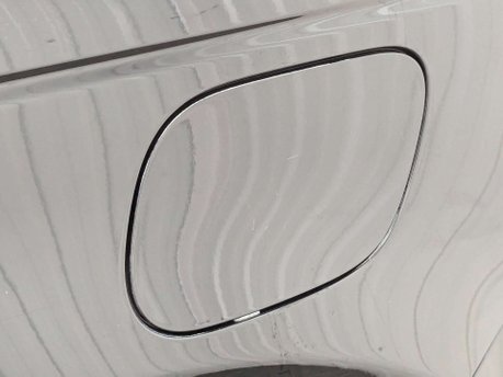 Land Rover Discovery Sport 1.5 Discovery Sport R-Dynamic SE P300e Auto 4WD 5dr 33