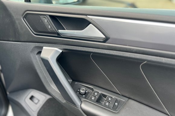 Volkswagen Tiguan SEL 1.5 TSI EVO DSG AUTOMATIC 28