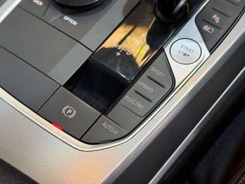 BMW 3 Series 2.0 330e 12kWh M Sport Saloon 4dr Petrol Plug-in Hybrid Auto Euro 6 (s/s) ( 49