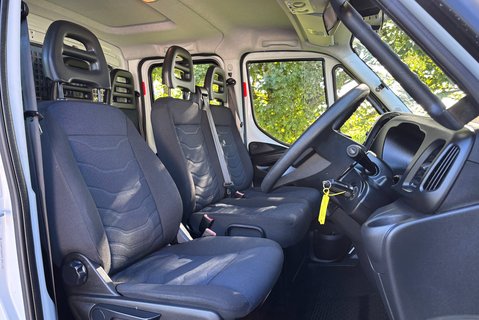 Iveco Daily 70C18D Crew Cab Dropside with Tail Lift - Air Con - Low Miles 4