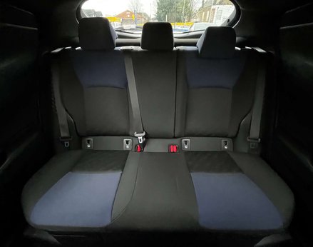 Toyota C-HR 1.8 C-HR-Dynamic HEV CVT 5dr 67