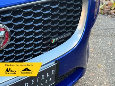 Jaguar E-Pace 2.0 E-PACE R-Dynamic S D 4x2 5dr 12