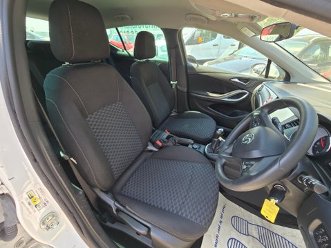Vauxhall Astra DESIGN CDTI ECOTEC S/S 12