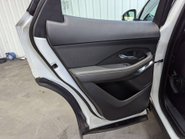 Jaguar E-Pace 2.0 E-Pace R-Dynamic D 4X2 5dr 71