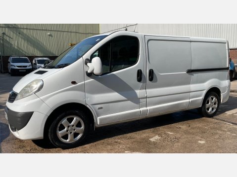Vauxhall Vivaro 2.0 2900 CDTi Sportive Panel Van 4dr Diesel Manual FWD L3 (195 g/km, 113 bh 15