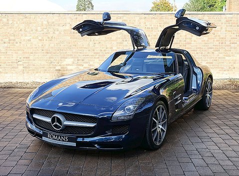 Mercedes-Benz SLS AMG 2