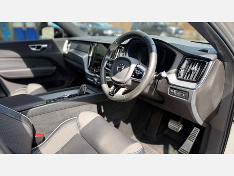 Volvo XC60 2.0 XC60 R-Design Pro T8 Recharge AWD Auto 4WD 5dr 6