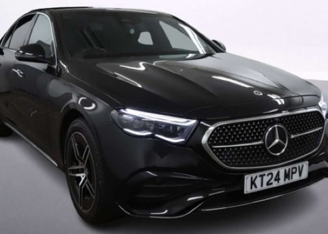 Mercedes-Benz E Class 2.0 E300e 25.4kWh AMG Line (Premium) Saloon 4dr Petrol Plug-in Hybrid G-Tro 1