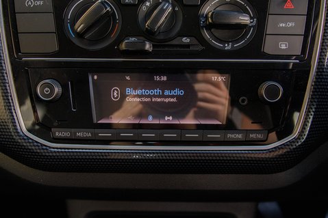 Volkswagen Up BASE 22