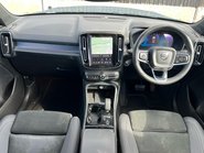 Volvo XC40 B4 PLUS AWD MHEV 10