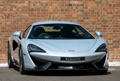 McLaren 570S 