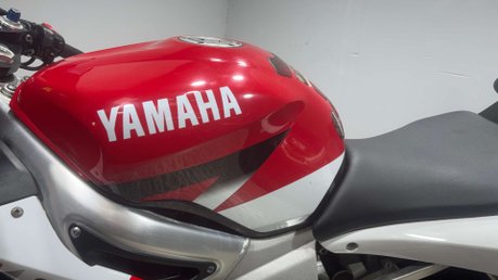 Yamaha R6 5EB 2000 CARBED MODEL RUNNING SPORTS BIKE PROJECT BIKE 600CC 10