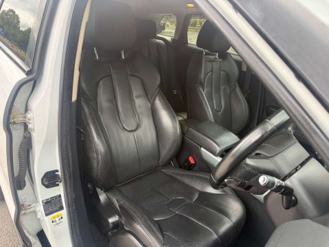 Land Rover Range Rover Evoque 2.2 Range Rover Evoque Pure Tech SD4 4WD 5dr 27