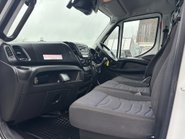 Iveco Daily 70C18D Crew Cab Dropside with Hiab X-Hiduo 062 Crane 16