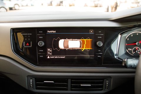Volkswagen Polo MATCH TSI 24