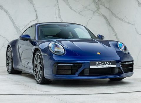 Porsche 911 Carrera 4S (992) 6