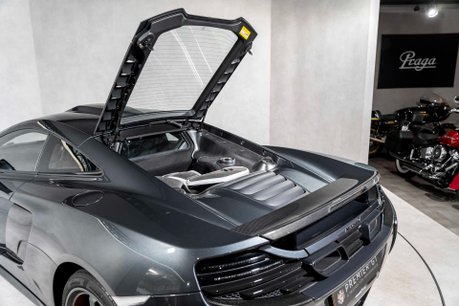 McLaren 650S LE MANS. UK CAR. 1 OF 50 EXAMPLES. CARBON INTERIOR & EXTERIOR. FRONT LIFT. 62