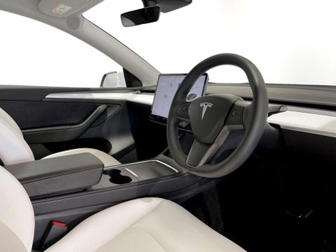Tesla Model Y SUV 5dr Electric Auto RWD (346 ps) Cruise Control - Reverse Camera 12