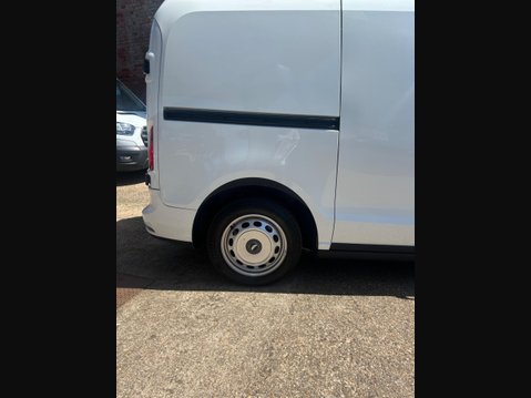 Levc VN5 31kWh Ultima Auto Euro 6 5dr (Range Extender) 4