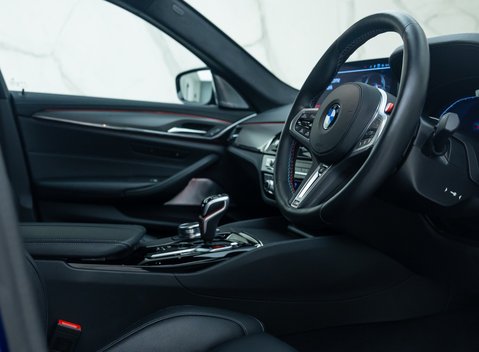 BMW M5 COMPETITION 13