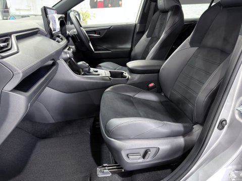 Toyota Rav 4 GR SPORT 40