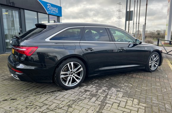 Audi A6 AVANT TDI QUATTRO S LINE AUTO 8