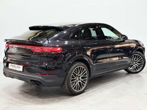 Porsche Cayenne 3.0 V6 E-Hybrid 14.1kWh Coupe 5dr Petrol Plug-in Hybrid TiptronicS 4WD Euro 19