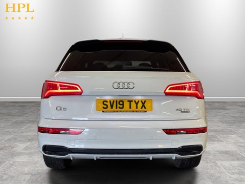 Audi Q5 2.0 TDI 40 Black Edition SUV 5dr Diesel S Tronic quattro Euro 6 (s/s) (190 6