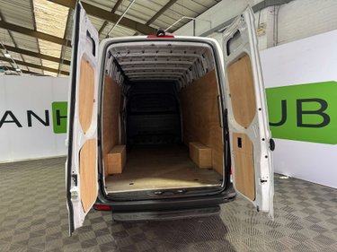 Mercedes-Benz Sprinter 2.0 Sprinter 315 Premium CDi LWB RWD 1
