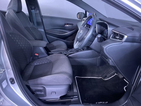 Toyota Corolla 1.8 VVT-h Icon Hatchback 5dr Petrol Hybrid CVT Euro 6 (s/s) (140 ps) 1 Owne 36