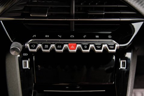 Peugeot 208 ALLURE PREMIUM 37