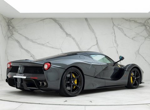 Ferrari LaFerrari 9
