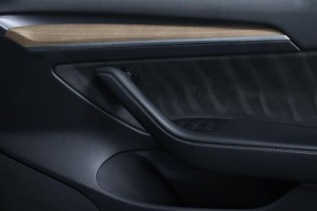 Tesla Model 3 MODEL 3 36