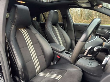 Mercedes-Benz CLA Class 2.1 CLA 220 WhiteArt D Auto 5dr 20