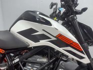 KTM Duke 2019 24k SPARE OR REPAIR PROJECT BIKE NAKED 125CC LEARNER BIKE 24
