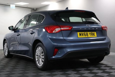 Ford Focus TITANIUM 21