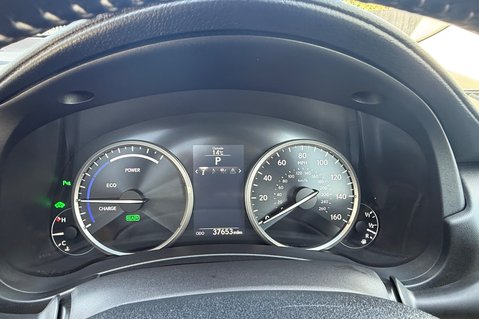 Lexus NX 300H LUXURY - PANORAMIC ROOF -2 OWNERS - 7 LEXUS SERVICES 24
