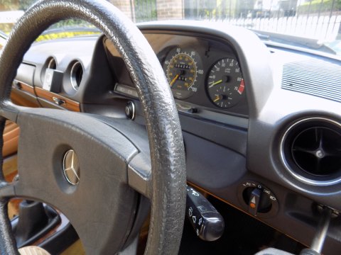 Mercedes-Benz W123 230 CE Pillarless Coupe 63